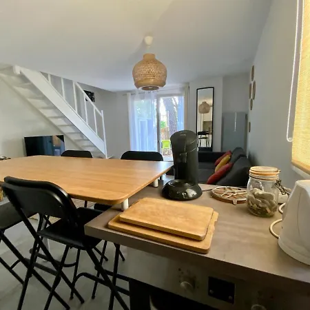 La Castriote - Maisonnette Pour 4 Personnes ! Villa