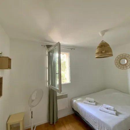 Villa La Castriote - Maisonnette Pour 4 Personnes !